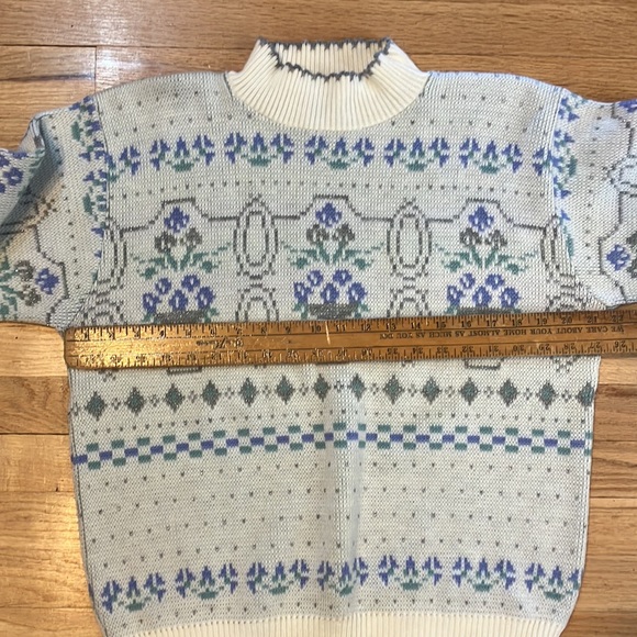 Vintage Cape Cod mock turtleneck sweater with metallic - Picture 4 of 9